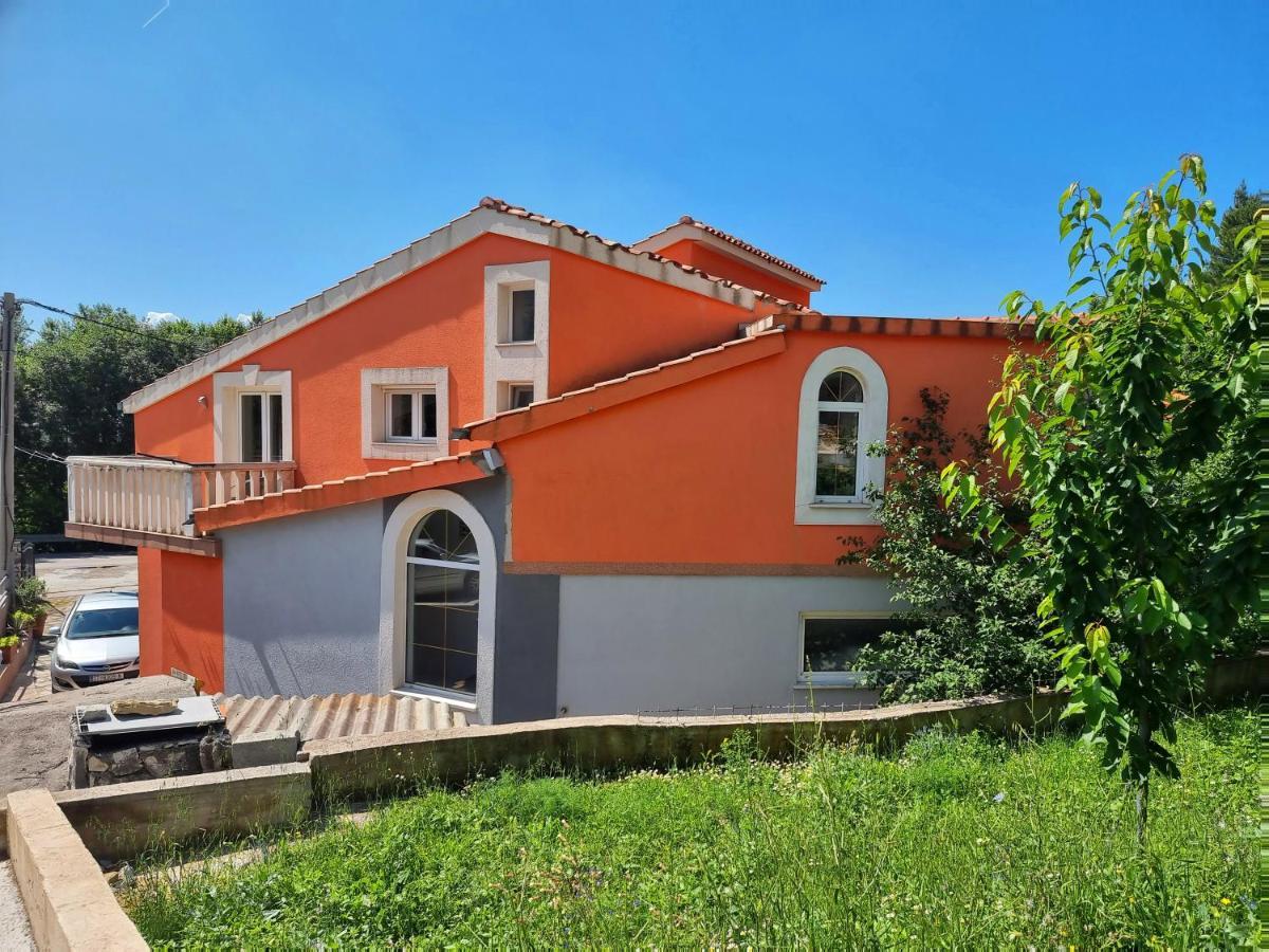 Guest House Klara Solin Exterior foto