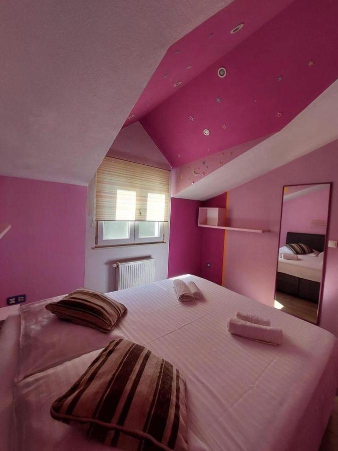 Guest House Klara Solin Exterior foto