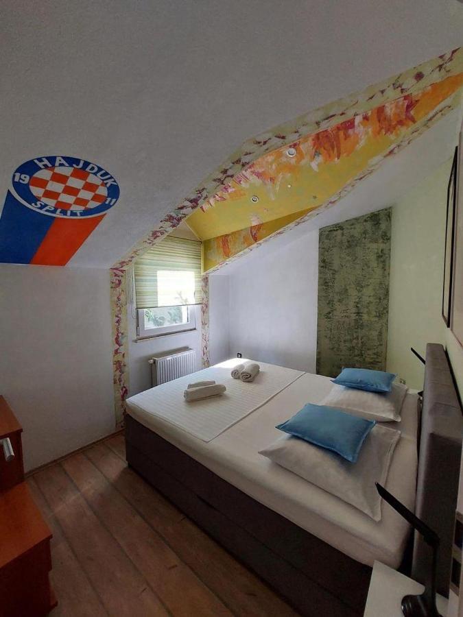 Guest House Klara Solin Exterior foto